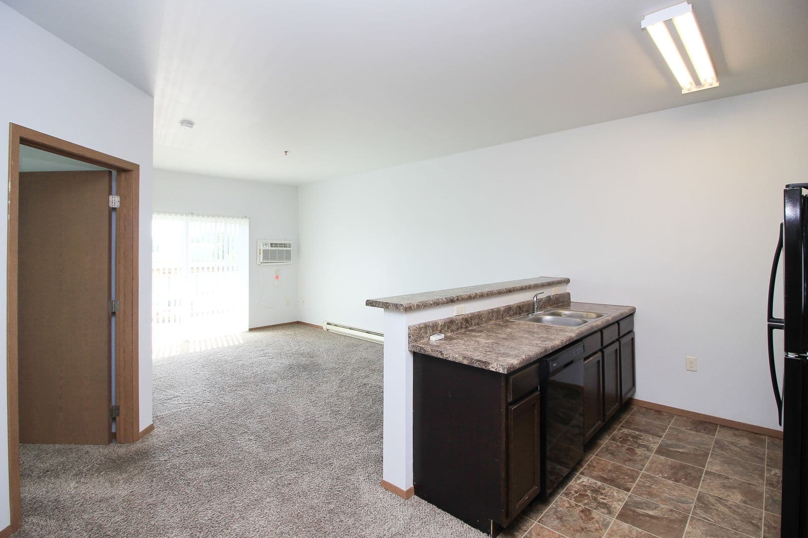 North Sioux City Apartment: 1300 - 1302 Quiniela Dr.