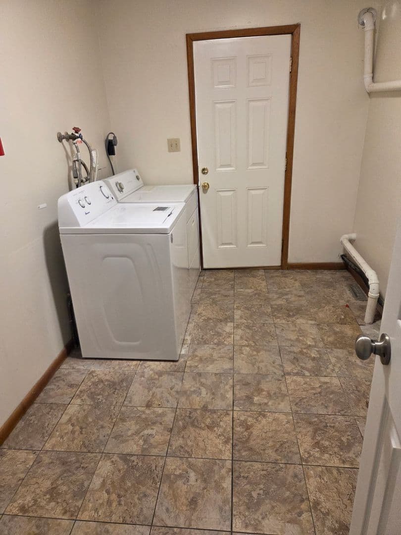 North Sioux City Apartment: 800 North Highway 105