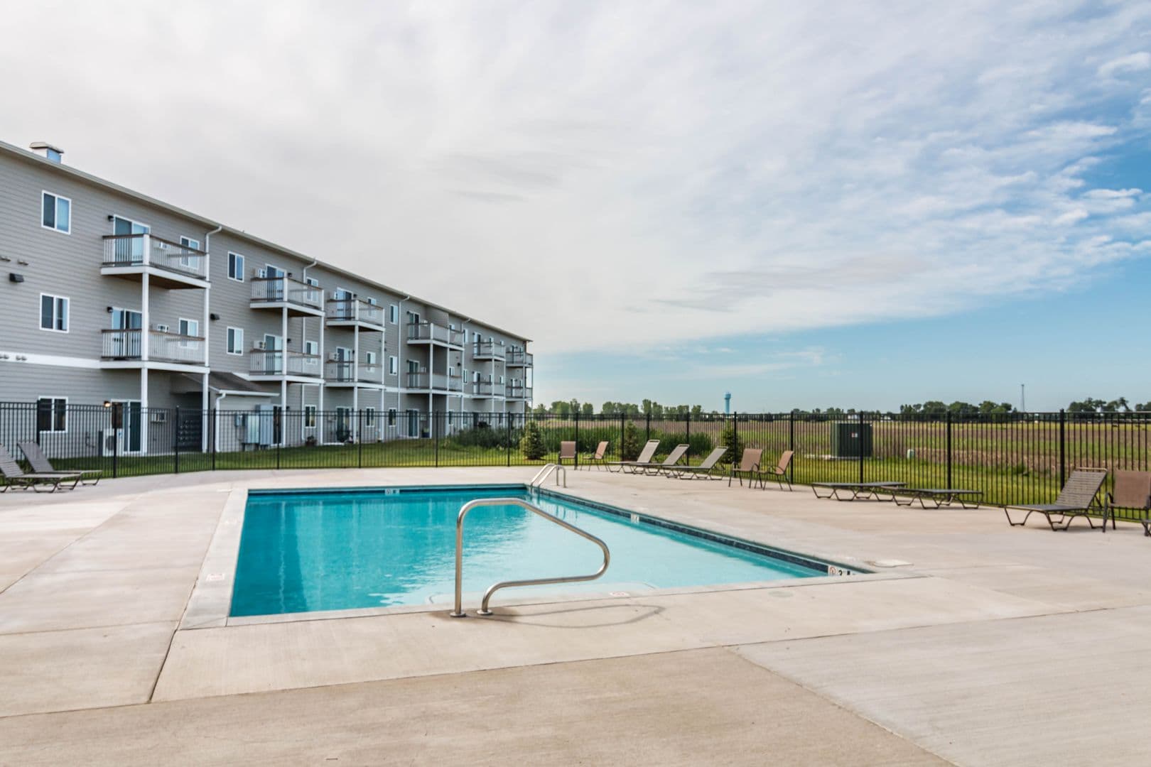 North Sioux City Apartment: 1300 - 1302 Quiniela Dr.