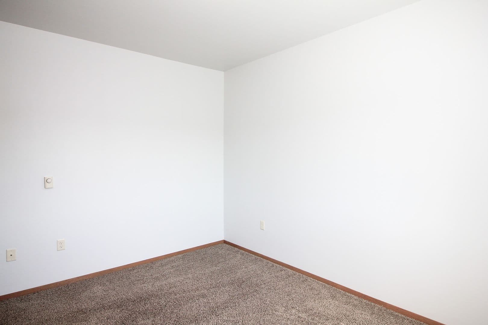 North Sioux City Apartment: 1300 - 1302 Quiniela Dr.