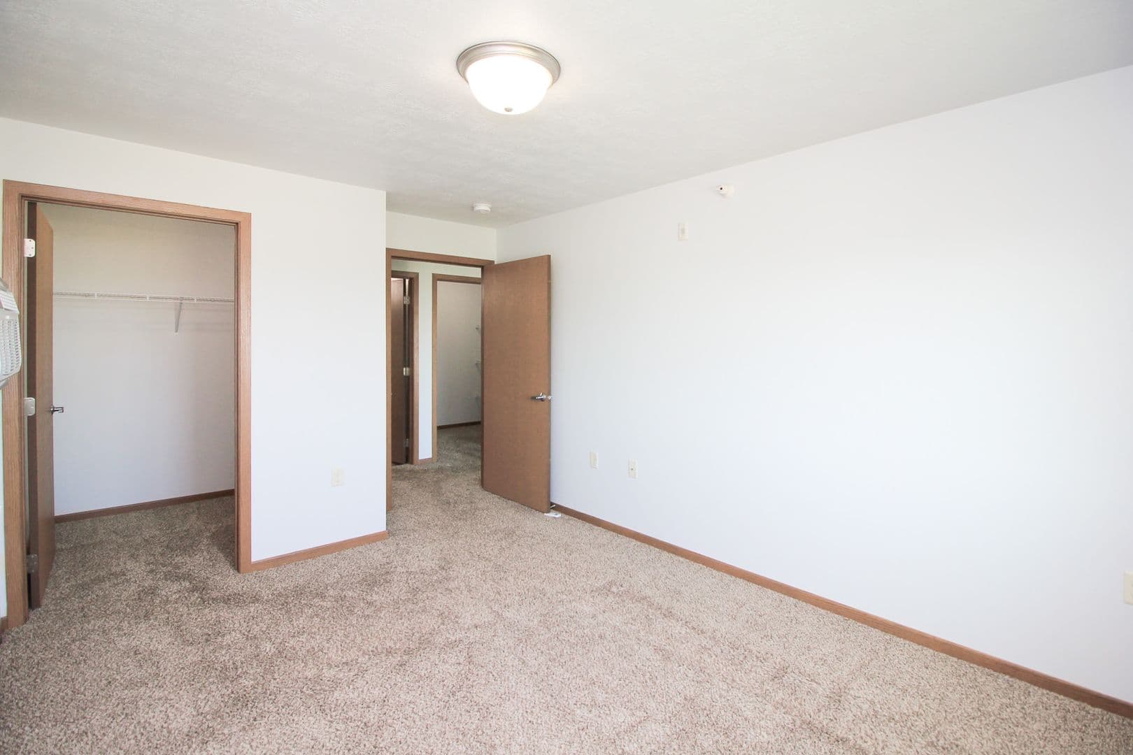 North Sioux City Apartment: 1300 - 1302 Quiniela Dr.