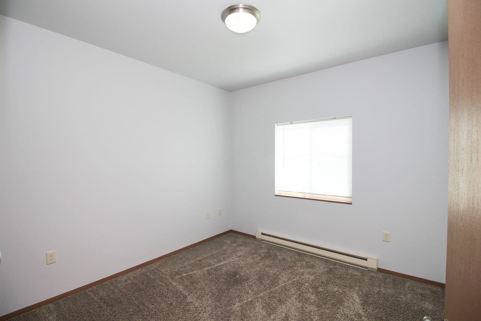 North Sioux City Apartment: 1300 - 1302 Quiniela Dr.