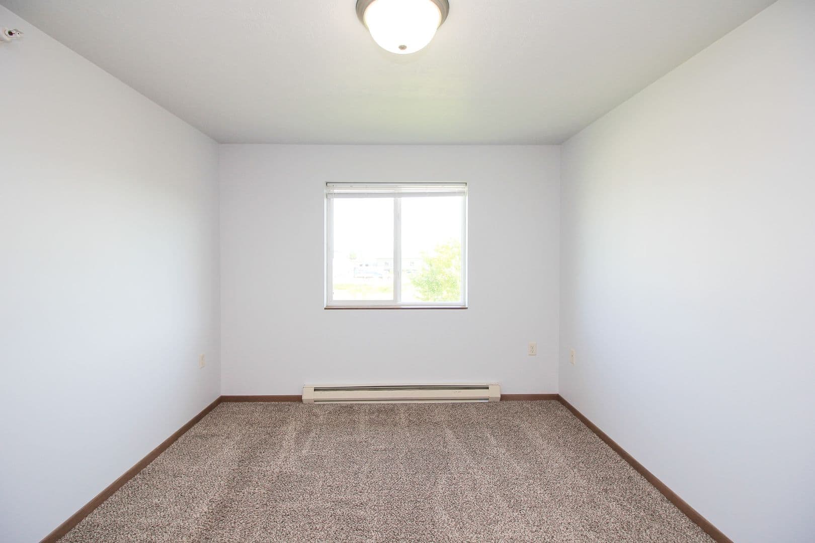 North Sioux City Apartment: 1300 - 1302 Quiniela Dr.