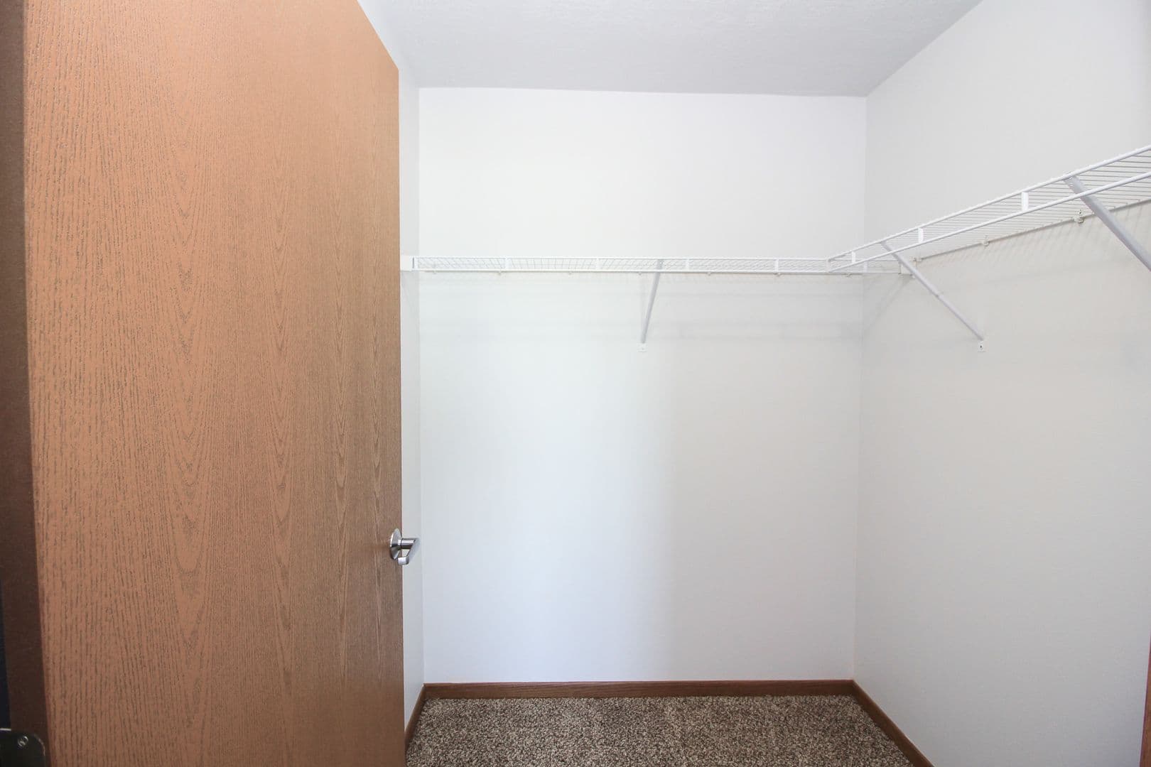 North Sioux City Apartment: 1300 - 1302 Quiniela Dr.