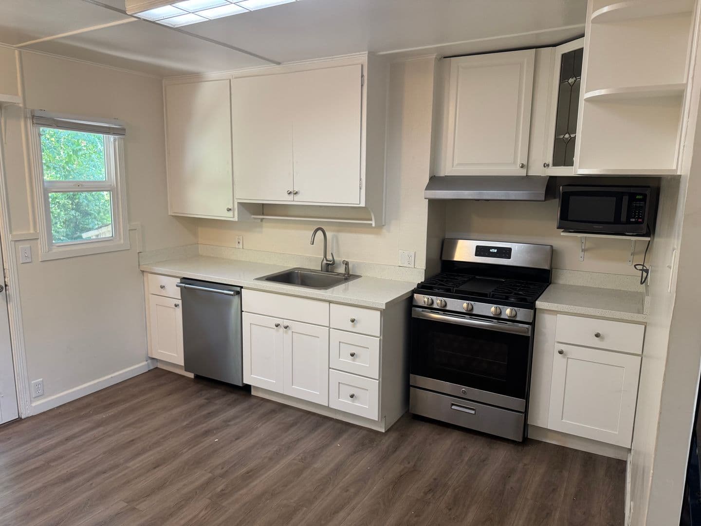 Pleasanton Apartment: 627 &  663 Rose Ave