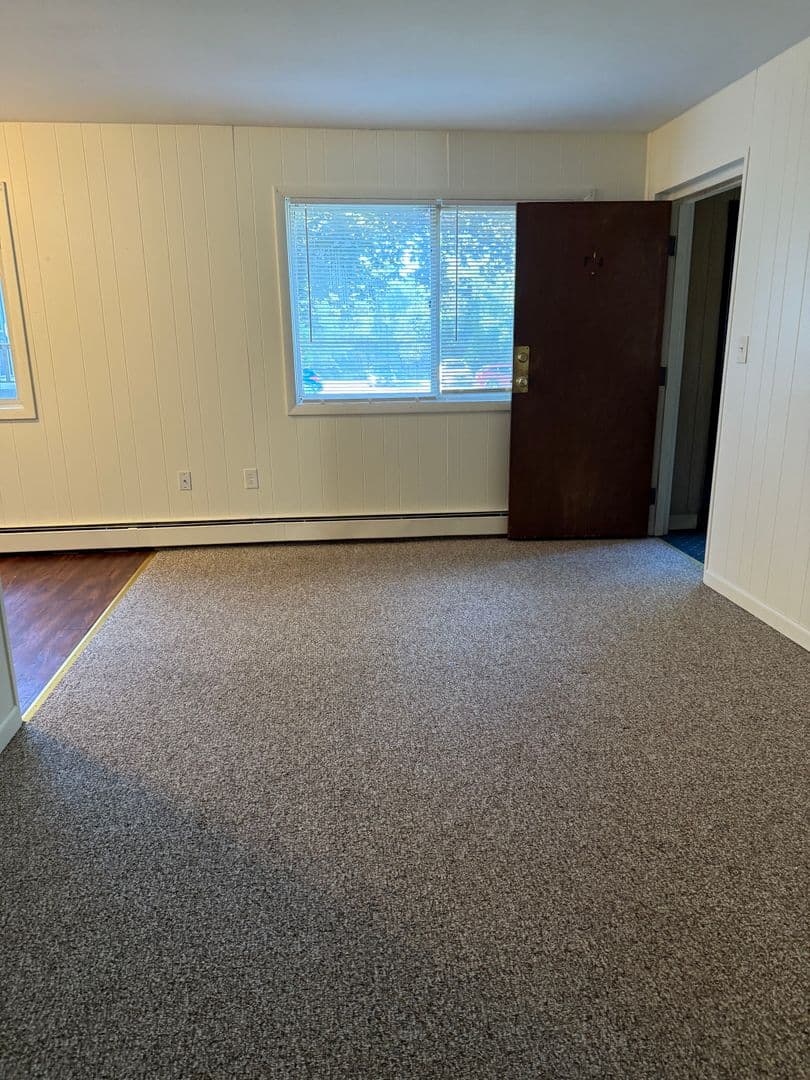 Windham Apartment: 277 Bricktop Road