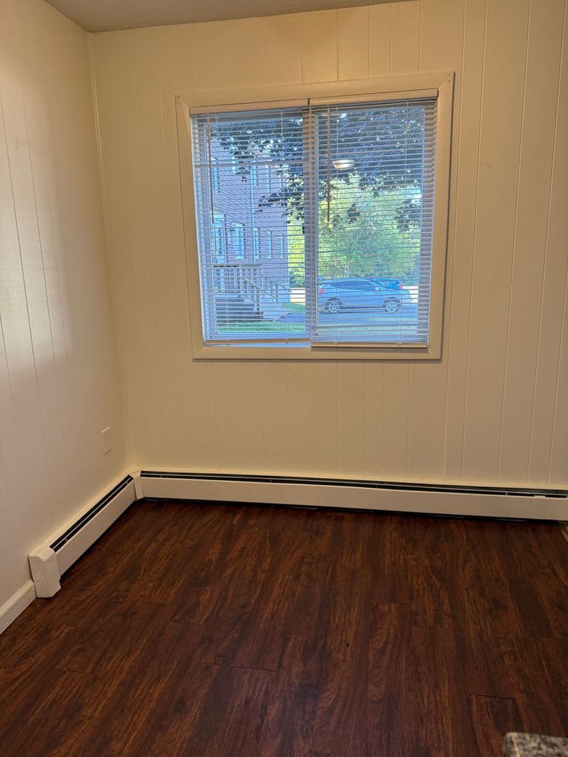 Windham Apartment: 277 Bricktop Road