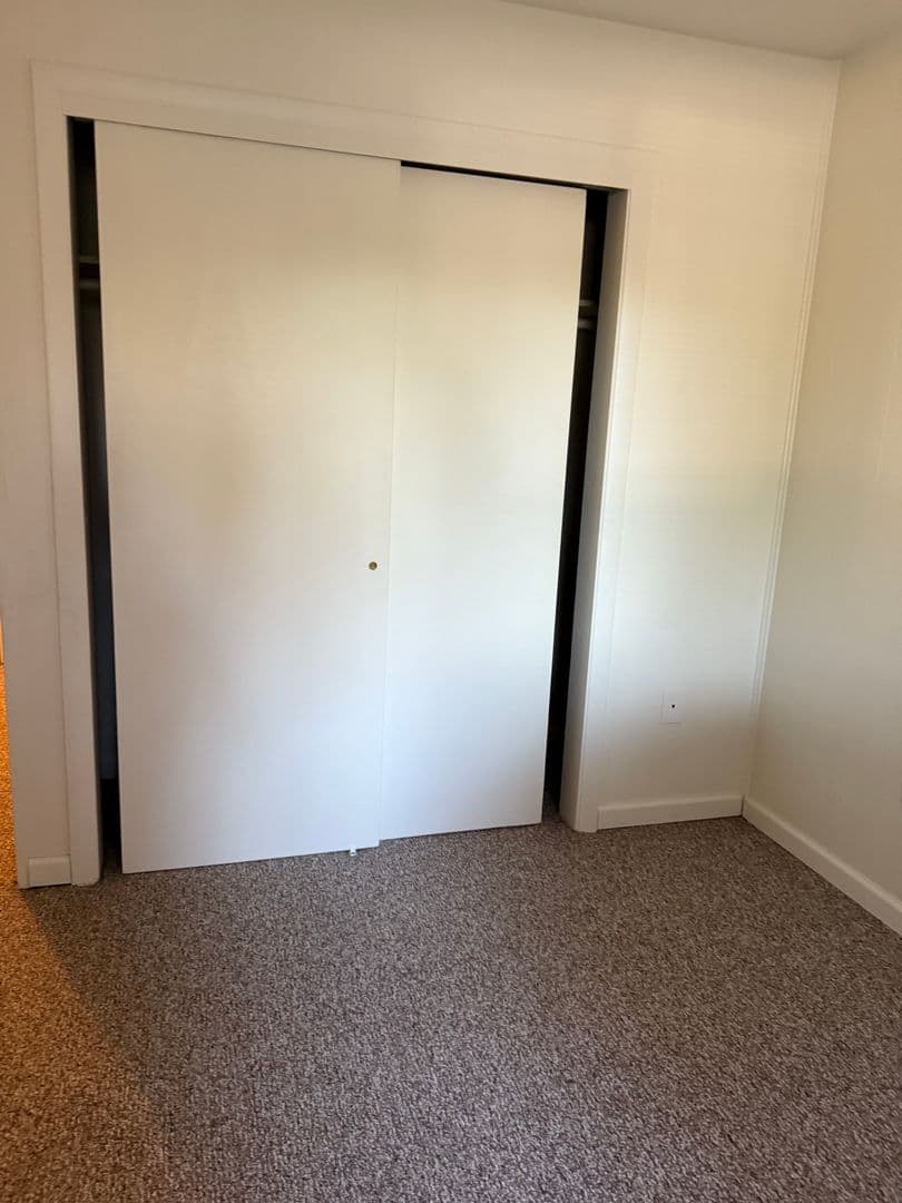 Windham Apartment: 277 Bricktop Road