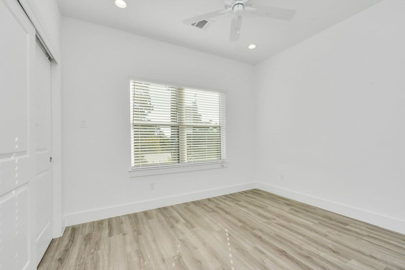 Houston Townhome: Laverne Willow Lane