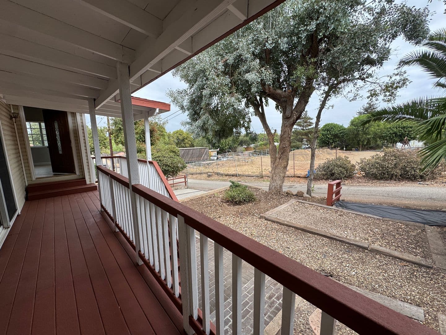 Newbury Park House: 229 Timber Rd