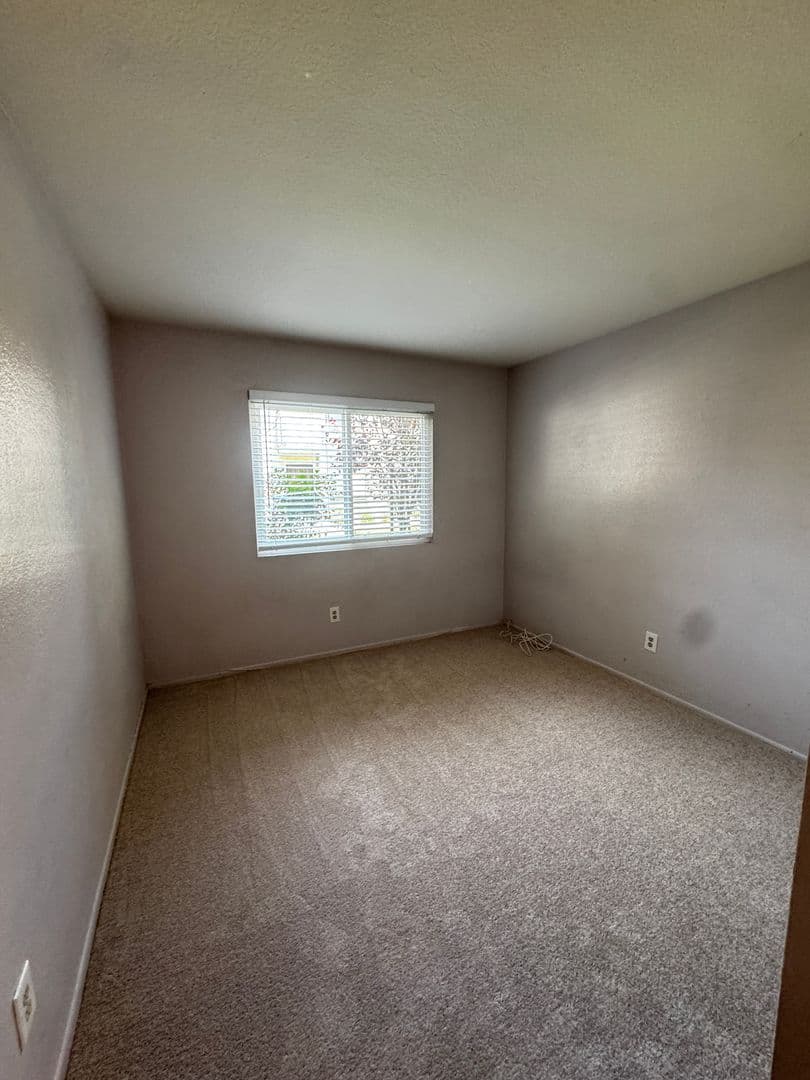 Moorpark Condo: 151 Majestic Ct Unit 602