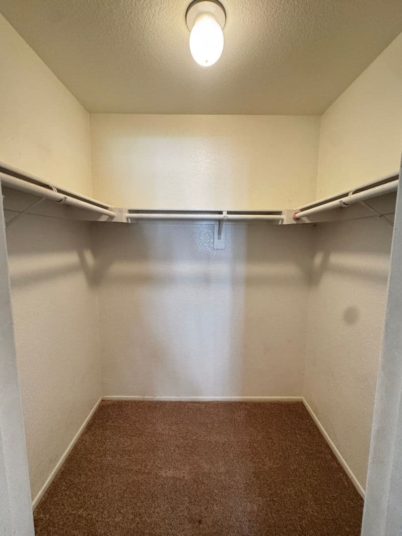 Moorpark Condo: 151 Majestic Ct Unit 602