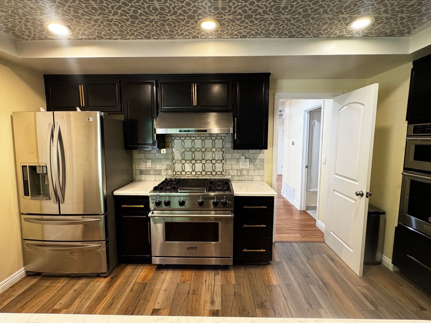 Westlake Village House: 1580 Valecroft Ave