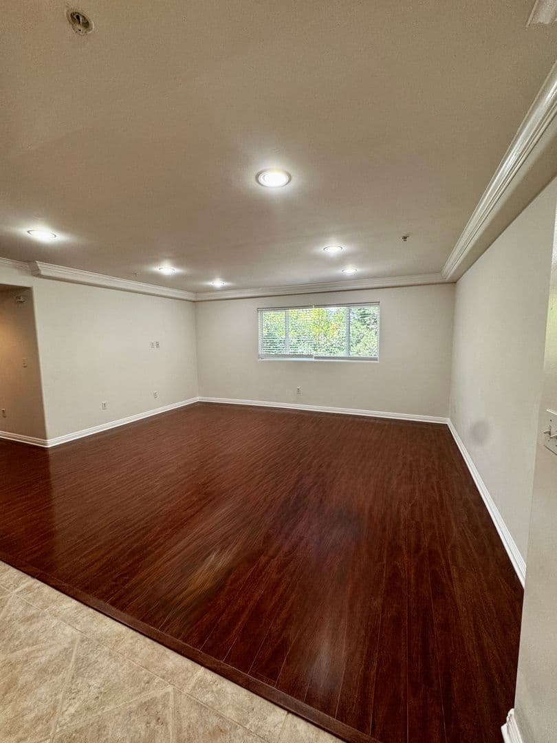 Van Nuys Condo: 13525 Vanowen St. Unit 103