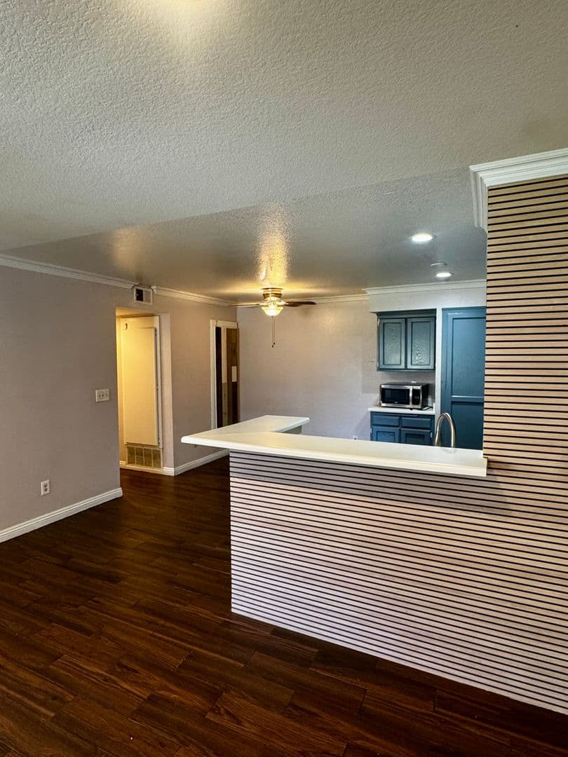 Moorpark Condo: 151 Majestic Ct Unit 602
