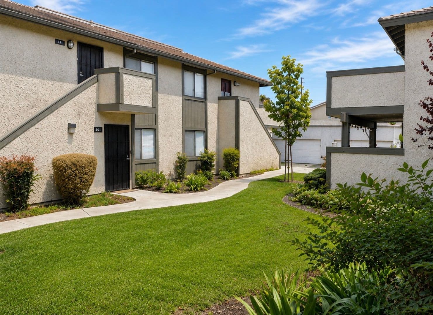 Moorpark Condo: 151 Majestic Ct Unit 602