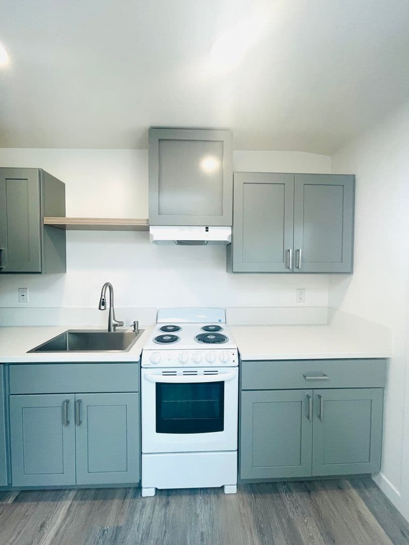Ventura Apartment: 2938-2948 Lexington Drive