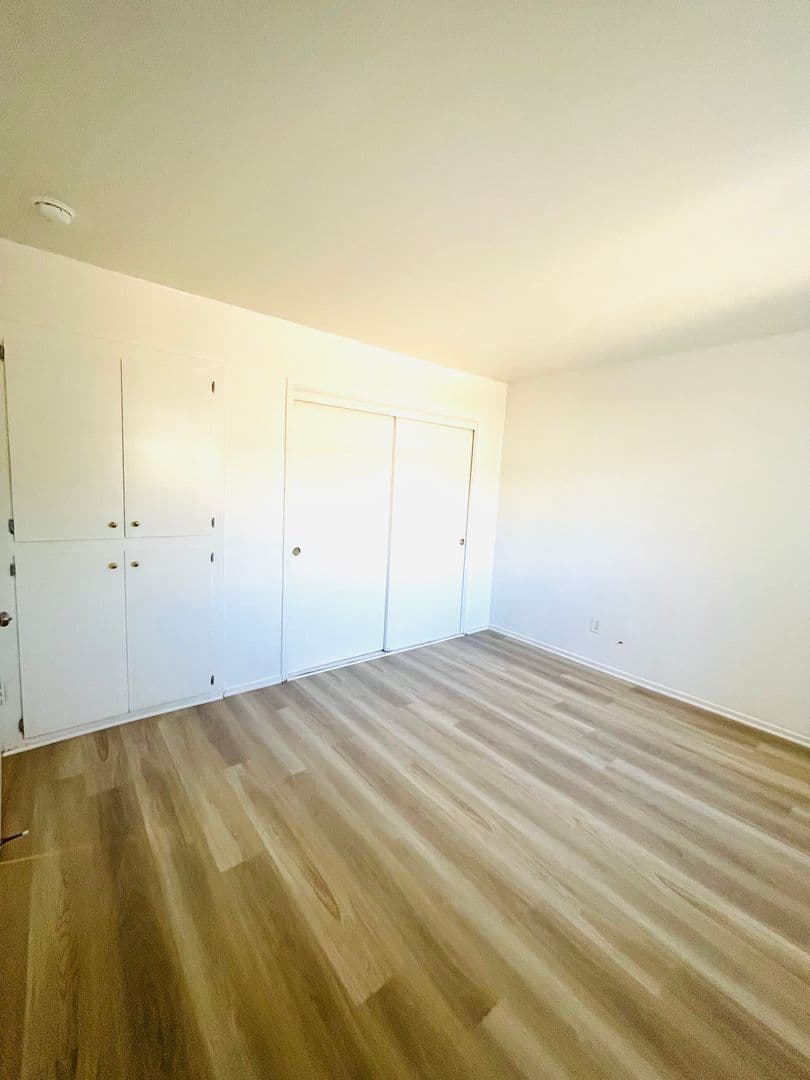Santa Paula Apartment: 229 W. Santa Barbara Street