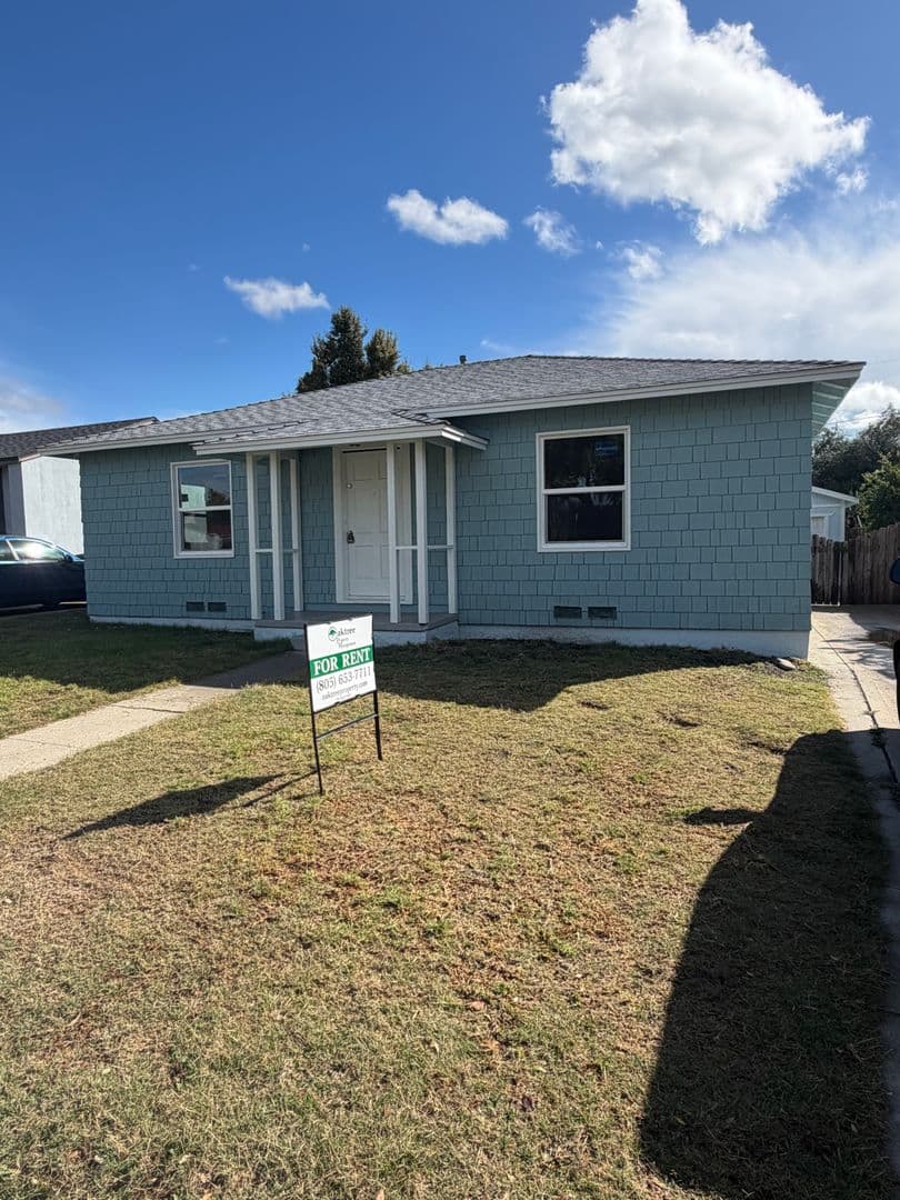 Ventura House: 106 S. Evergreen Drive