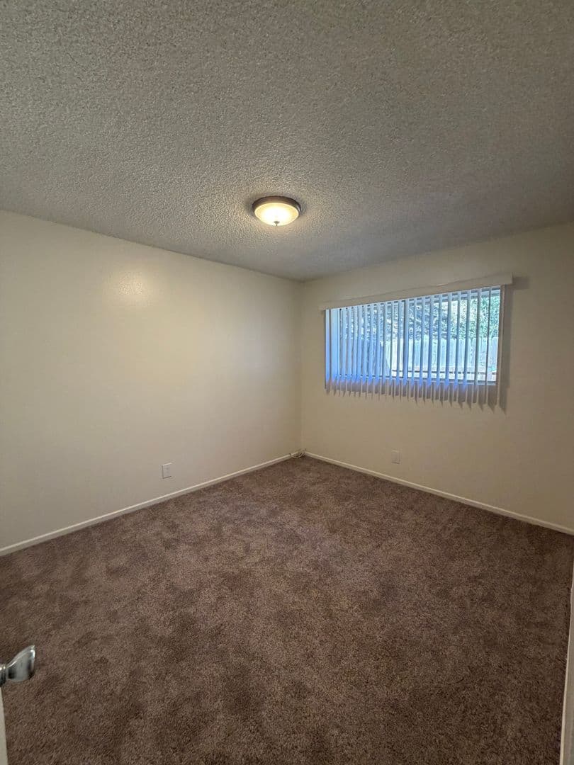 Santa Paula Apartment: 720-722 N. Ojai Road