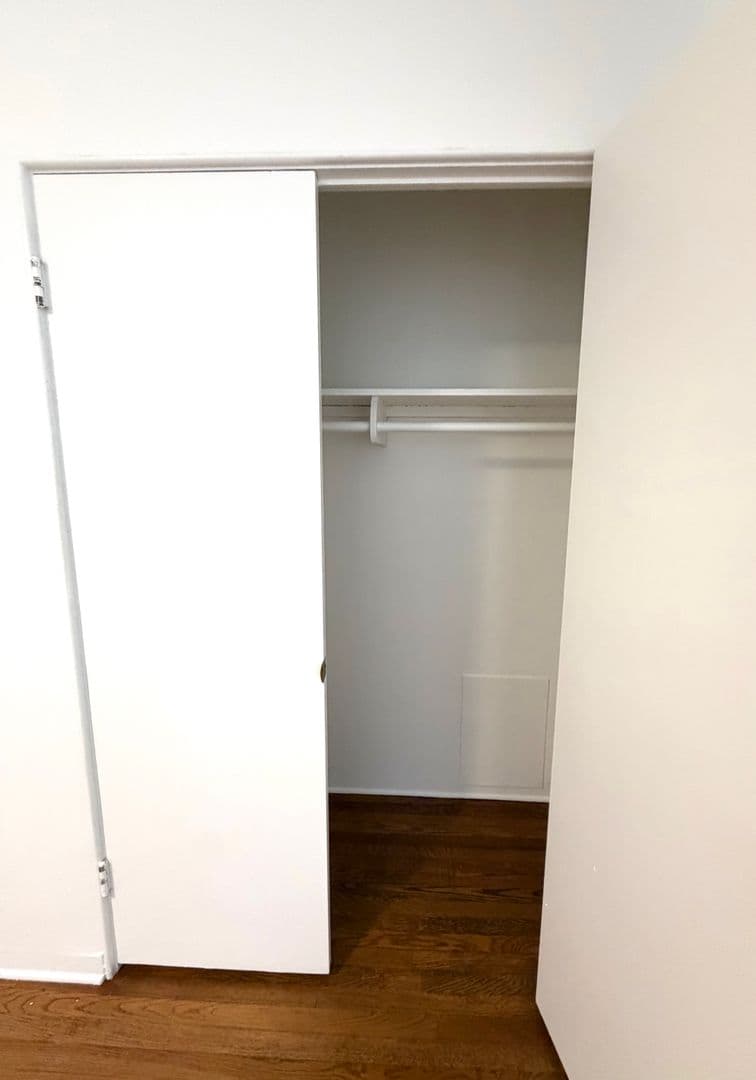 Oxnard Apartment: 839 North A Street