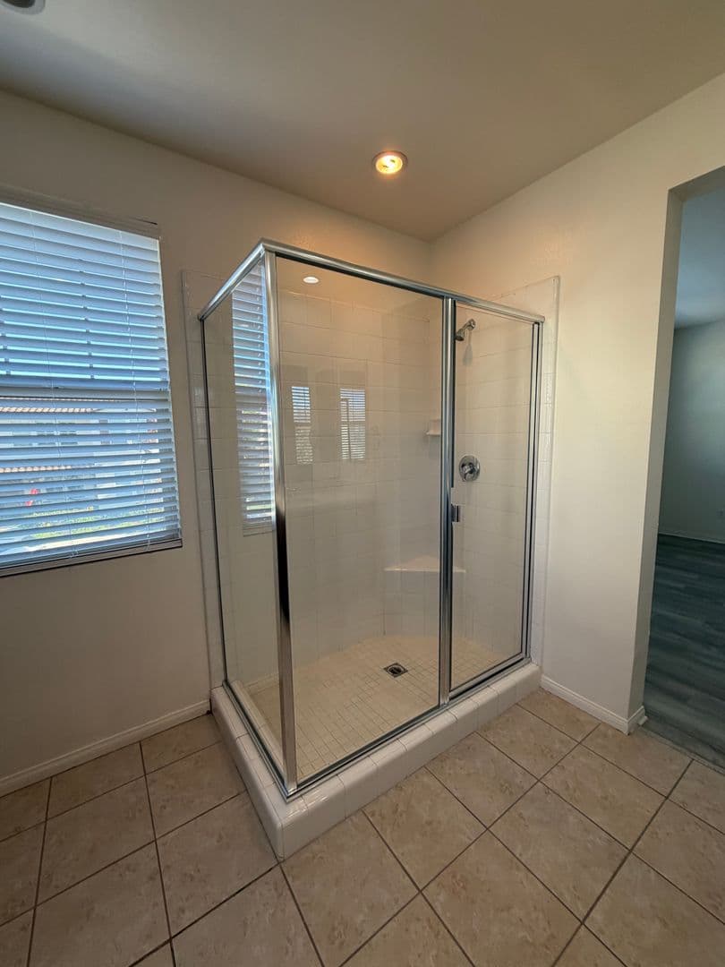 Oxnard House: 3207 Lisbon Lane