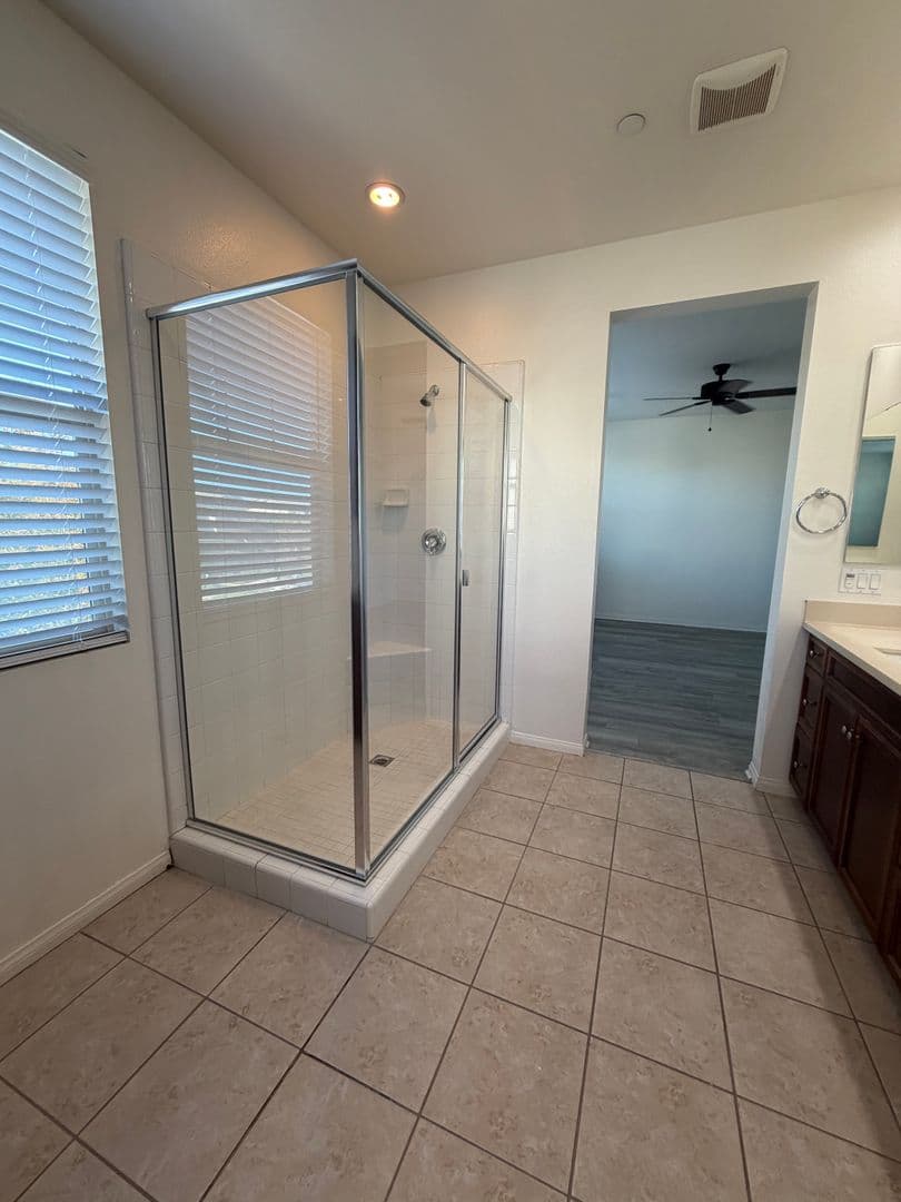 Oxnard House: 3207 Lisbon Lane