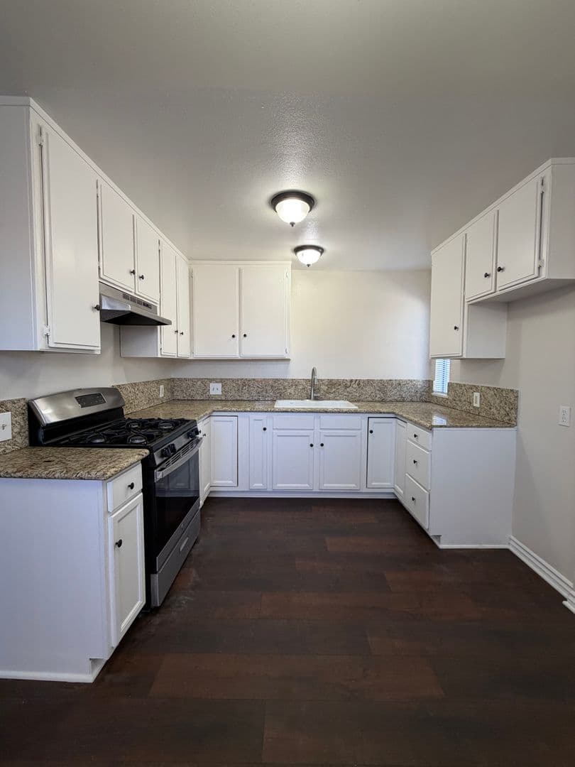 Santa Paula Apartment: 1125 E. Ventura Street