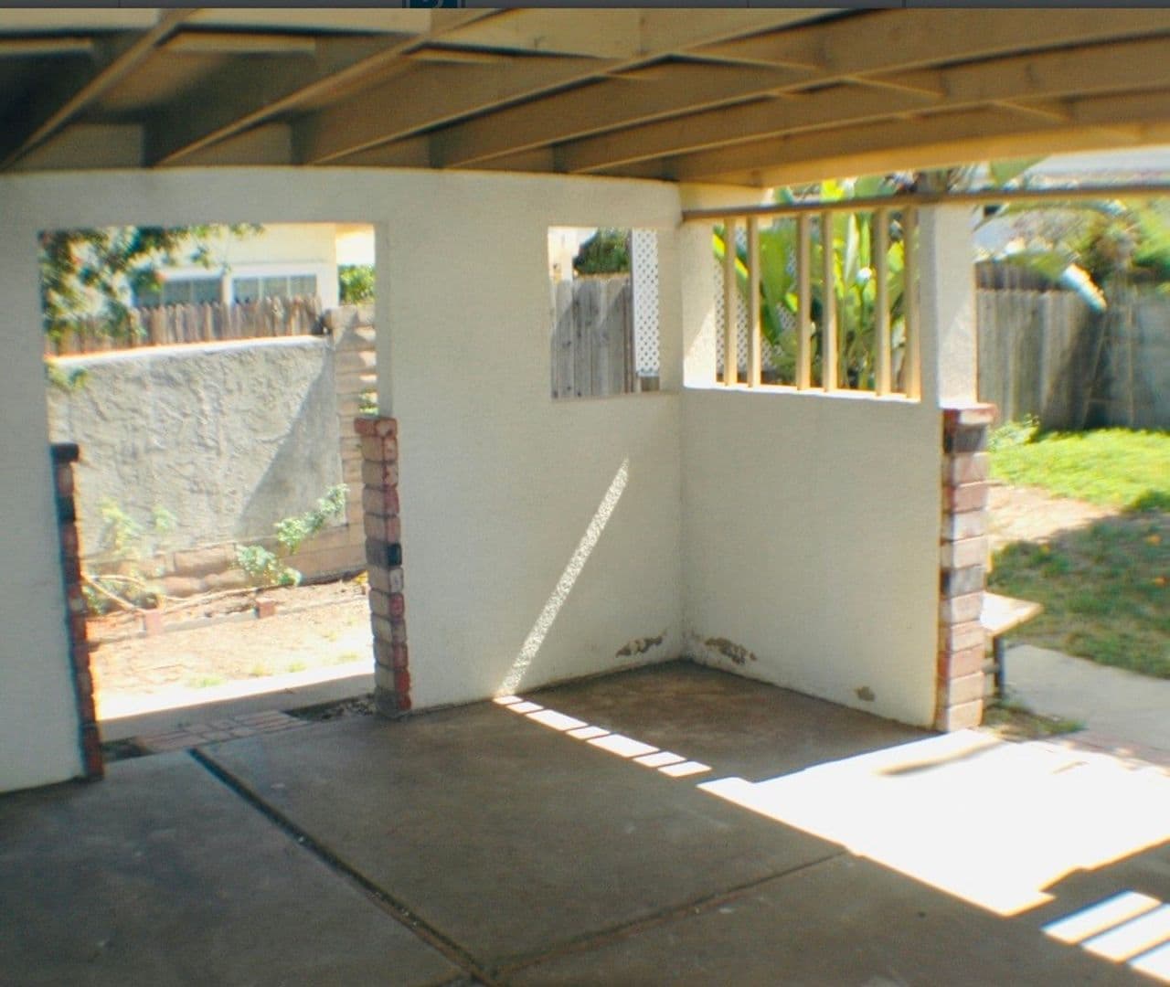 Camarillo House: 1905 N. Croydon Avenue