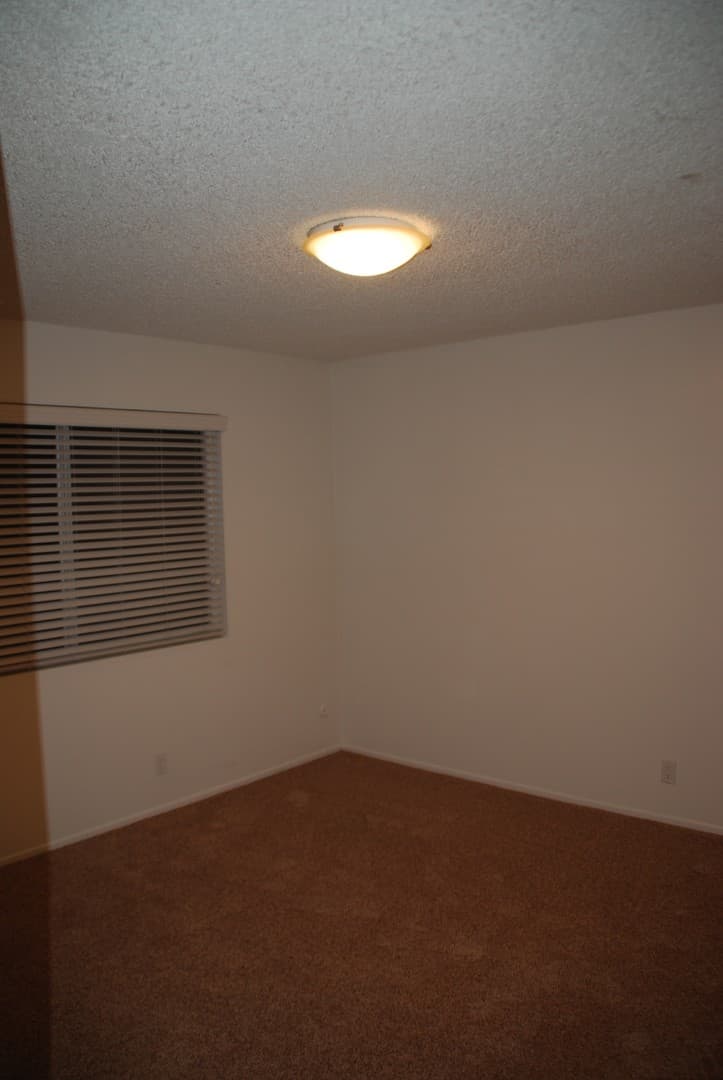 Ventura Apartment: 135-153 S. Hemlock Street