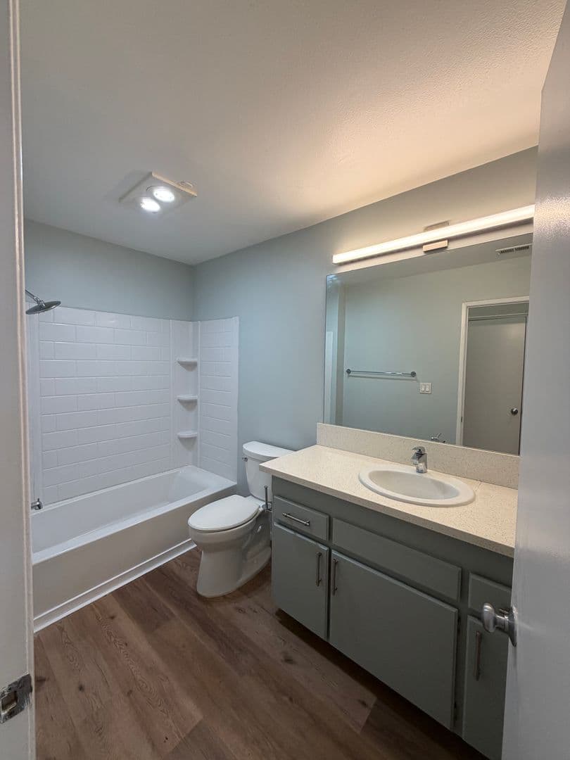 Oxnard Apartment: 430-440 Linden Drive