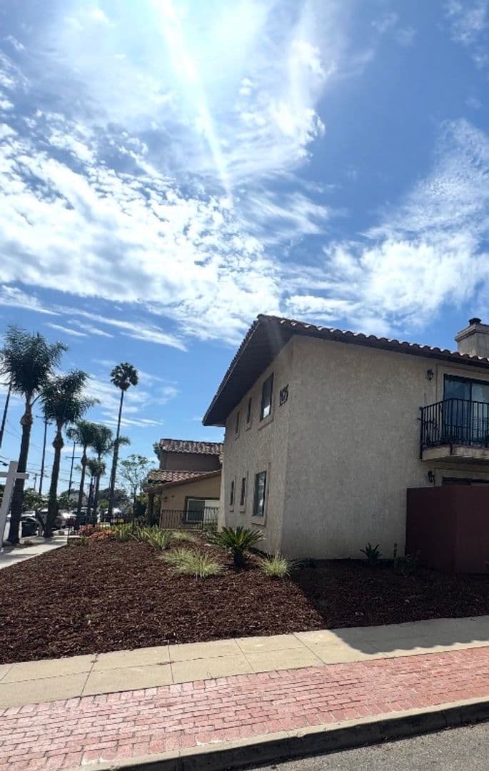 Santa Paula Apartment: 1125 E. Ventura Street