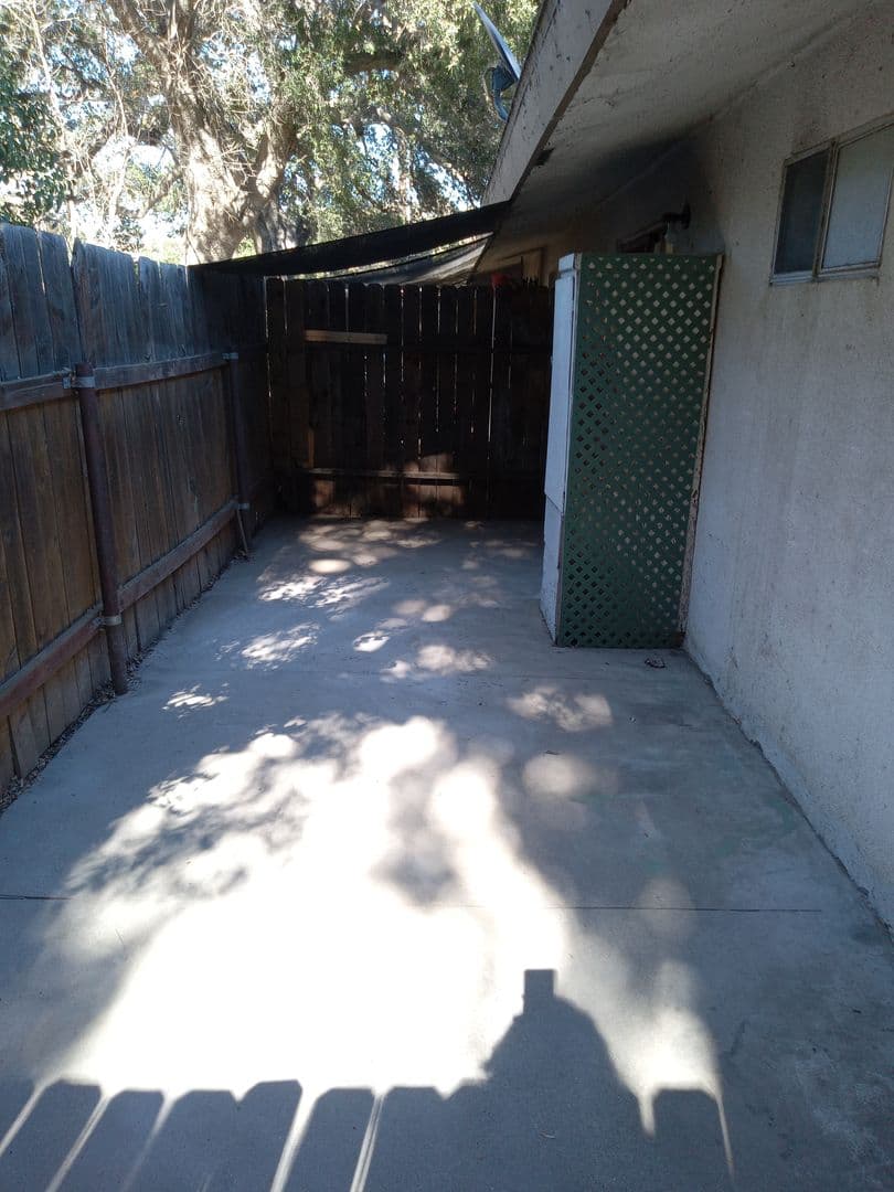 Santa Paula Apartment: 720-722 N. Ojai Road