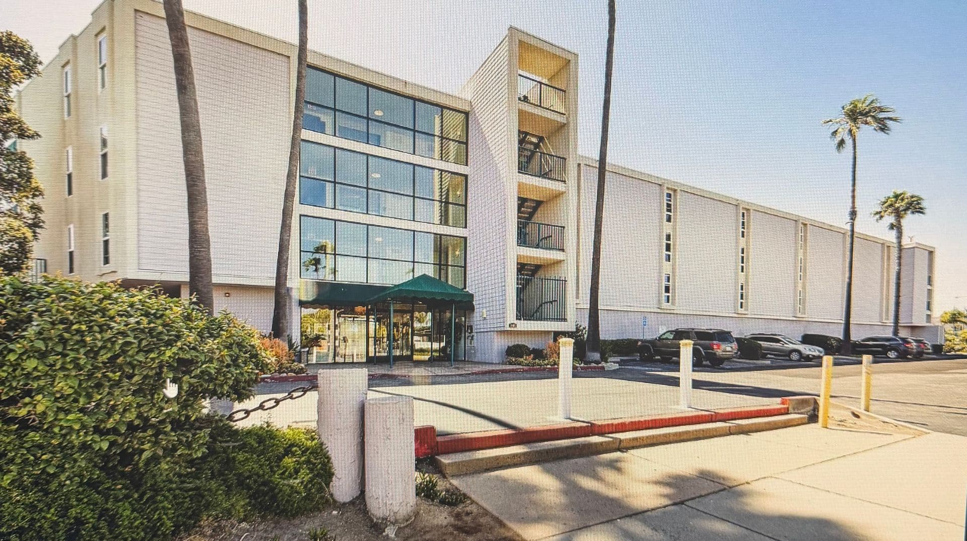 Oxnard Condo: 3101 Peninsula Road #102