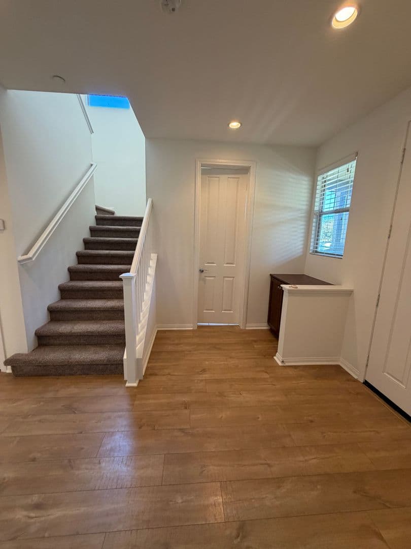 Oxnard House: 3207 Lisbon Lane