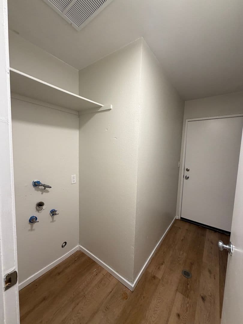 Oxnard Apartment: 430-440 Linden Drive