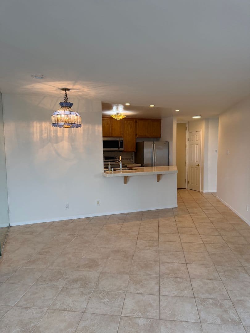 Oxnard Condo: 3101 Peninsula Road #102