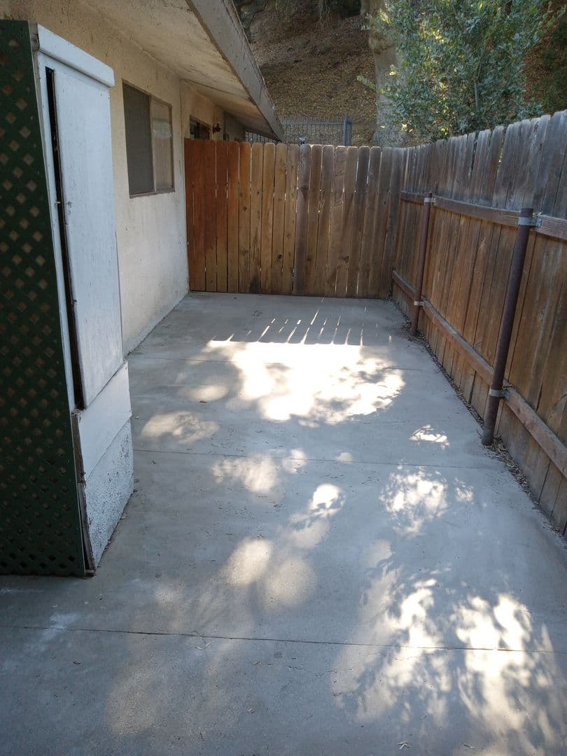 Santa Paula Apartment: 720-722 N. Ojai Road