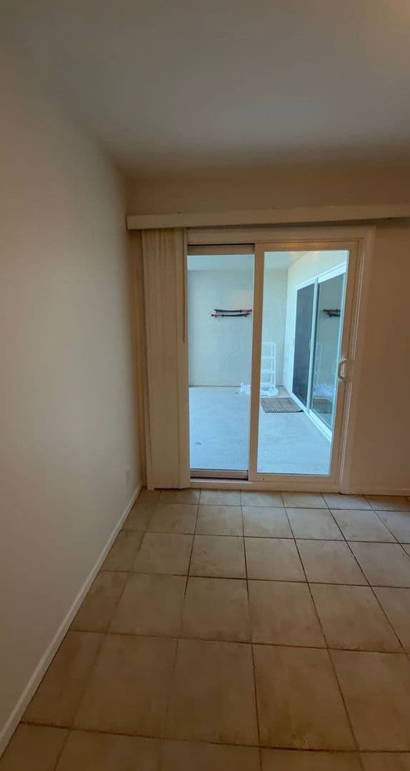 Oxnard Condo: 3101 Peninsula Road #102