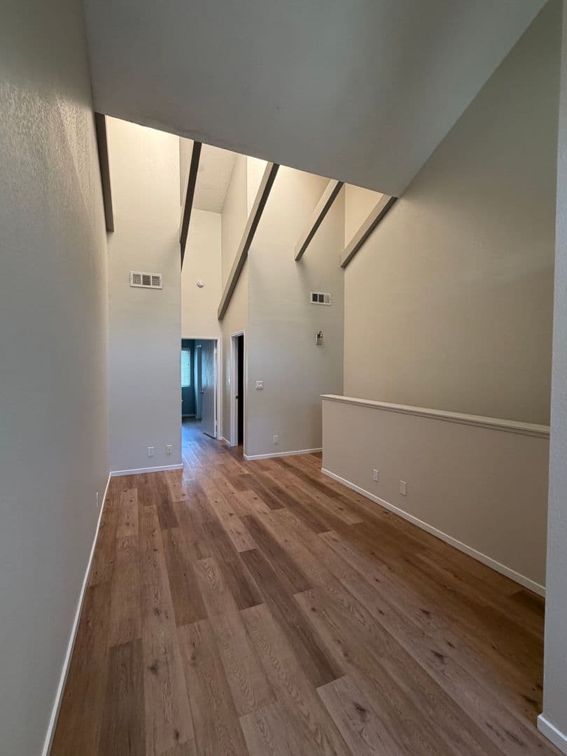Oxnard Apartment: 430-440 Linden Drive