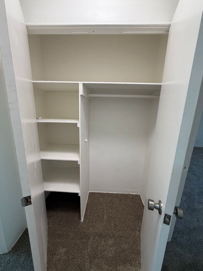 Oxnard Apartment: 839 North A Street