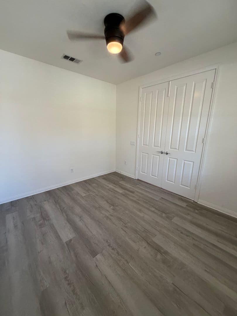 Oxnard House: 3207 Lisbon Lane