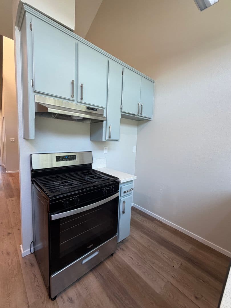 Oxnard Apartment: 430-440 Linden Drive
