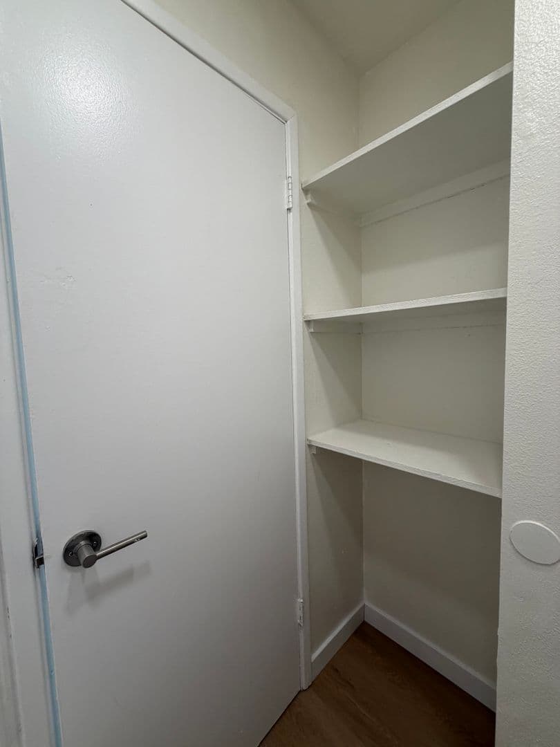 Ventura Apartment: 6301 Nightingale Street,  #1-22