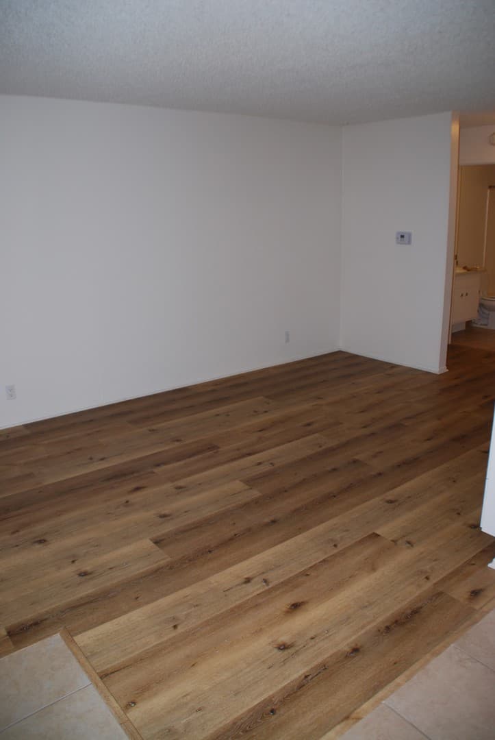 Ventura Apartment: 135-153 S. Hemlock Street