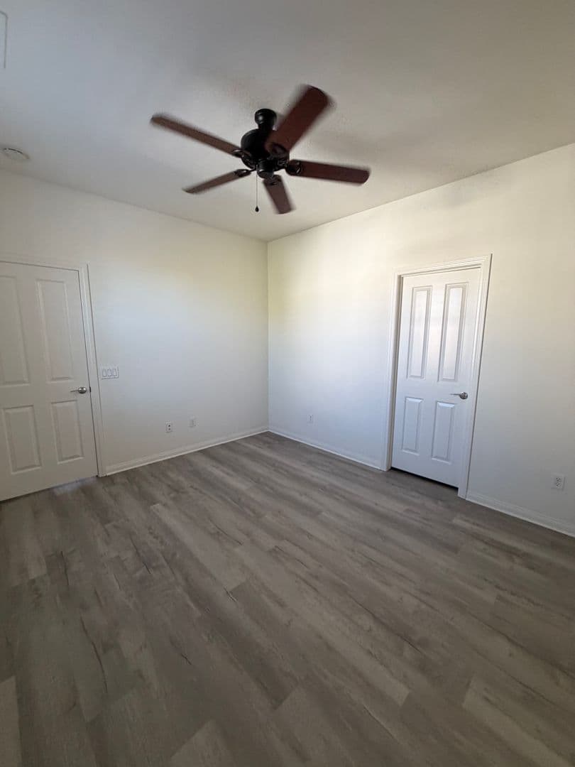 Oxnard House: 3207 Lisbon Lane