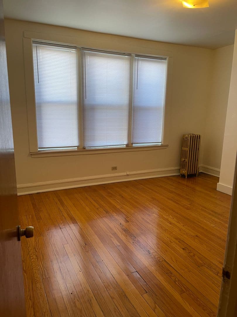 Chicago Apartment: 2531-41 E. 73rd Street