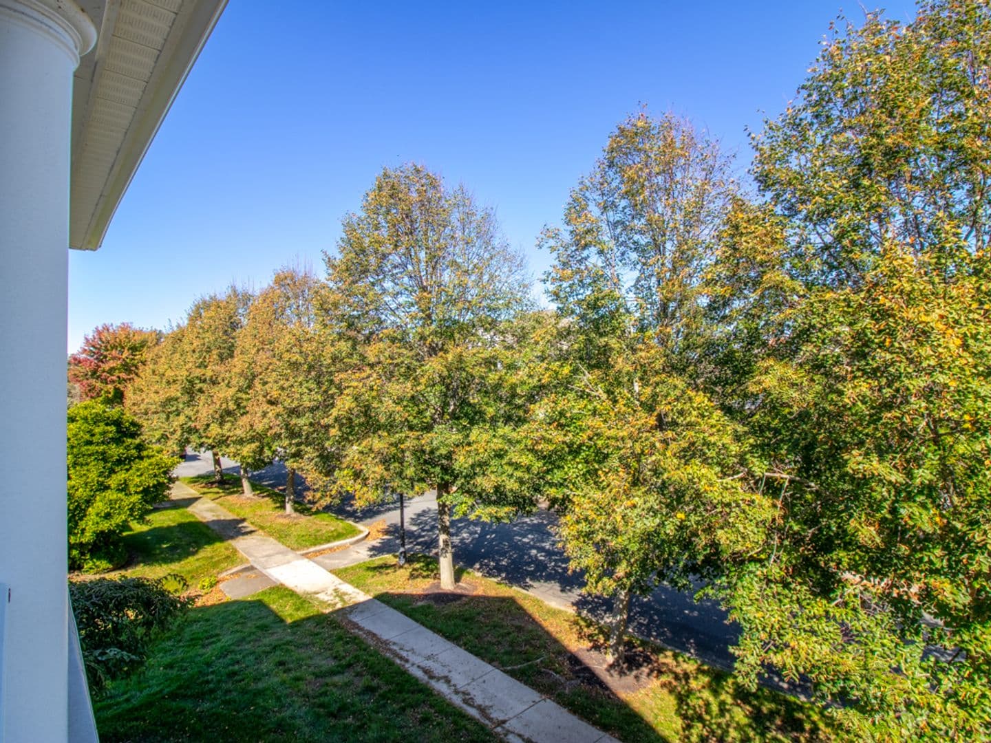 Milton House: 16478 Howard Miller Lane