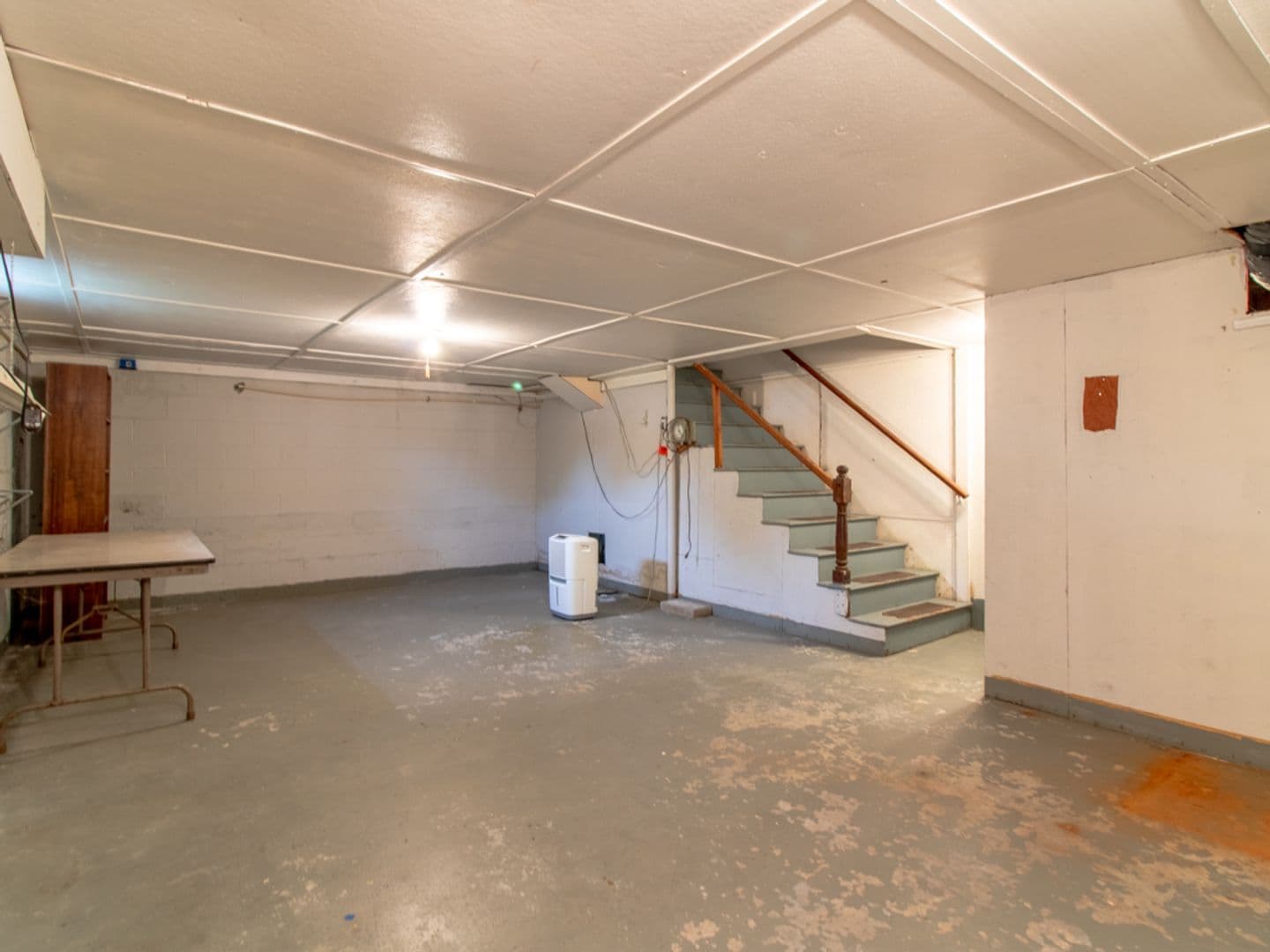 Lewes House: 1517 Savannah Rd