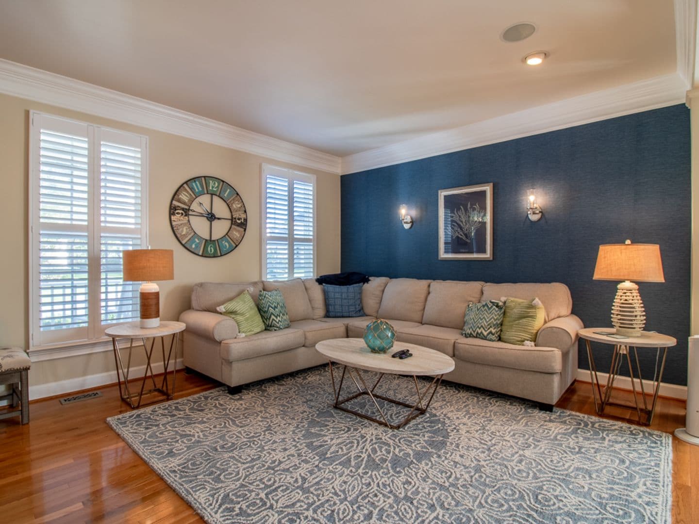 Milton House: 16478 Howard Miller Lane